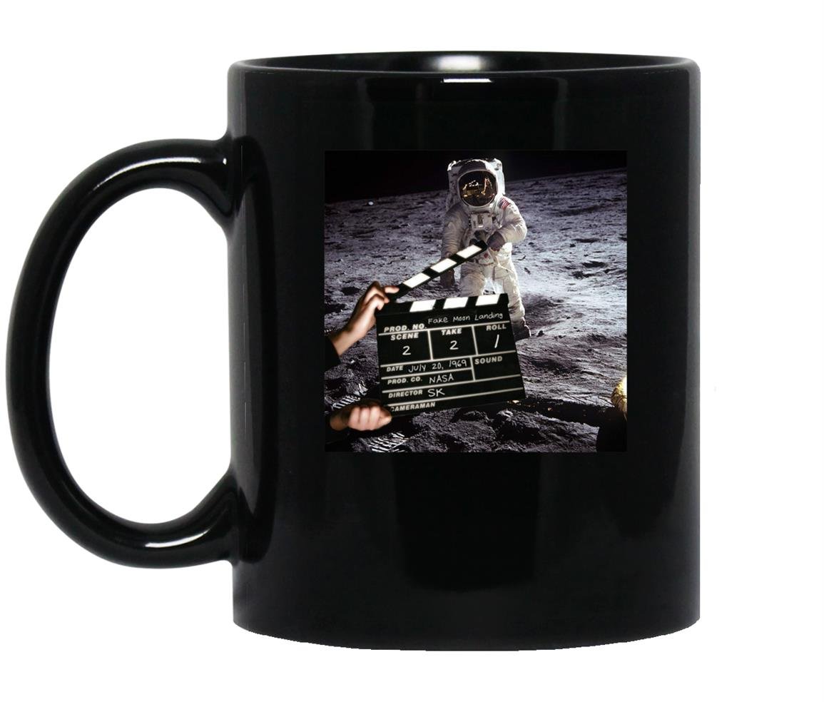 Fake moon landing Mug Black