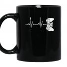 Gamer heartbeat video game lover gift Mug Black