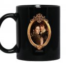 Outlander claire jamie frame Mug Black