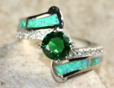 SILVER Elegant Green Fire Opal & Green Peridot Ring Size 8 WR40902