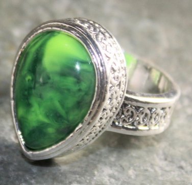 SILVER Vintage Style Green Jasper Teardrop Ring Size 6.25