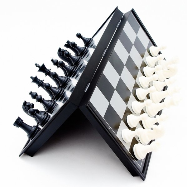 Portable Magnetic Folding Plastic International Chess Set Size S