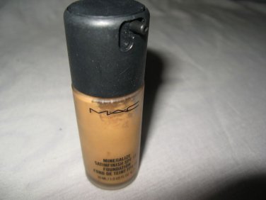 Mac Mineralize Satin Finish Foundation, SPF15, NC45