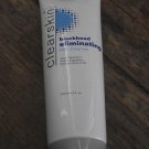 New Avon Clearskin Blackhead Eliminating Daily Cleanser 4.2 oz - Retails $5.99