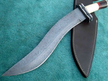 BEAUTIFUL HANDMADE CUSTOM MANUFACTURED DAMASCUS STEEL HUNTING BOWIE KNIFE