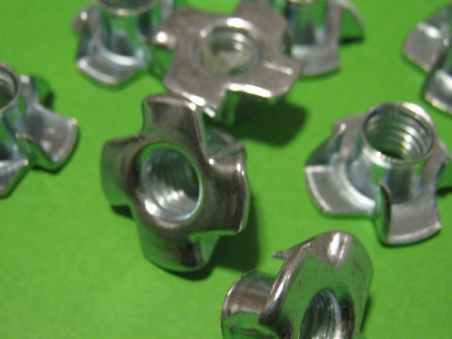 M8 Tee Nuts Wood Insert Four (4) Prongs Zinc Plated Blind Nut Captive