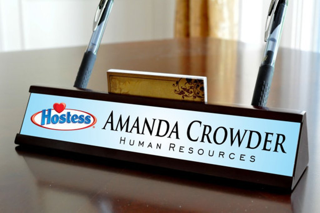 personalized-name-plate-desk-name-plate