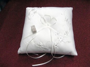 Handmade ivory satin bridal ring pillow ribbon veil,wedding bride accessories r990i