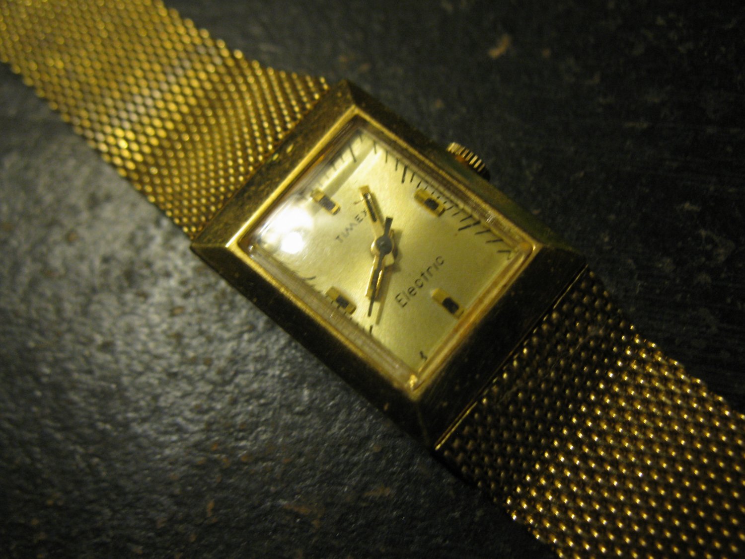 Timex Watch Electric design, gold tone w/ mesh band , made in England