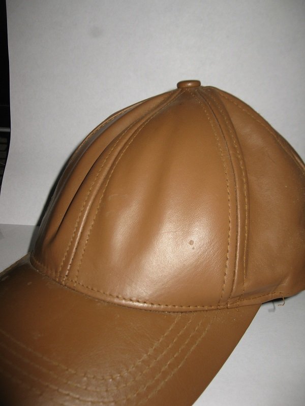 nice Light Brown 100% Leather Ball Cap Hat - One Size Fits All. no damage noticed