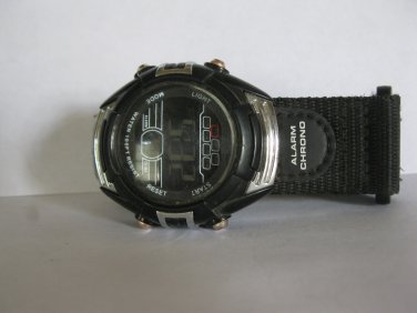 water resistant 100 ft