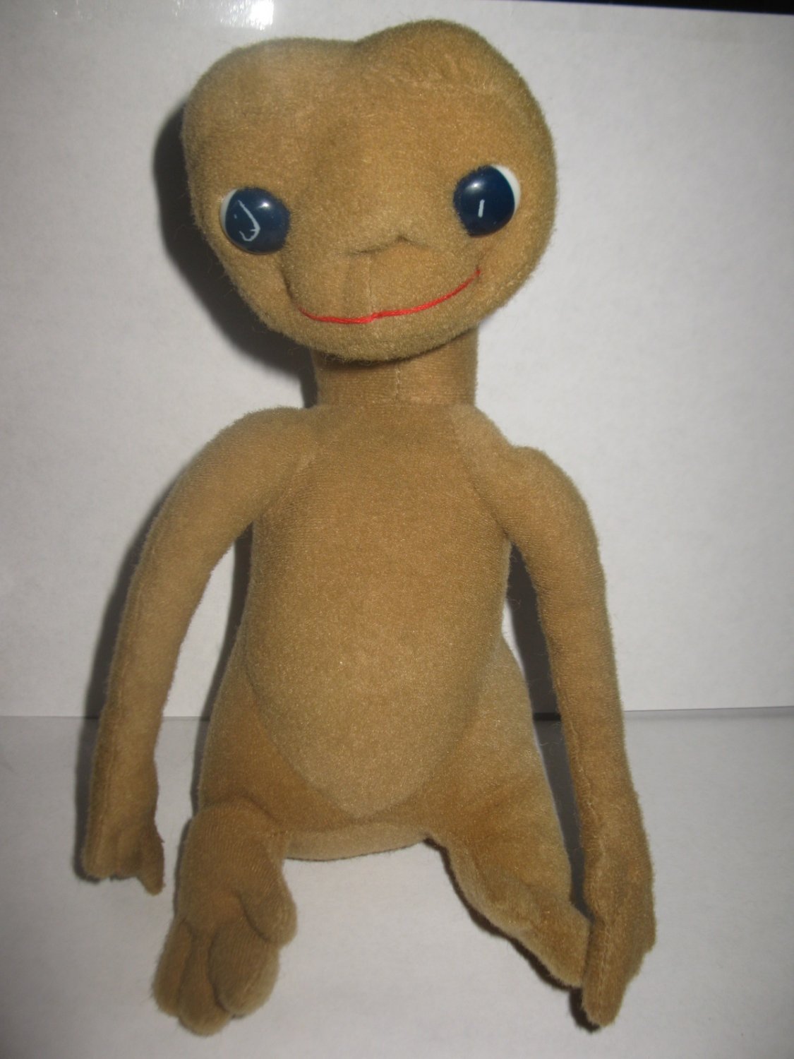 1982 Showtime / Kamar 8" E.T. Extra-Terrestrial Bean Bag Stuffed doll