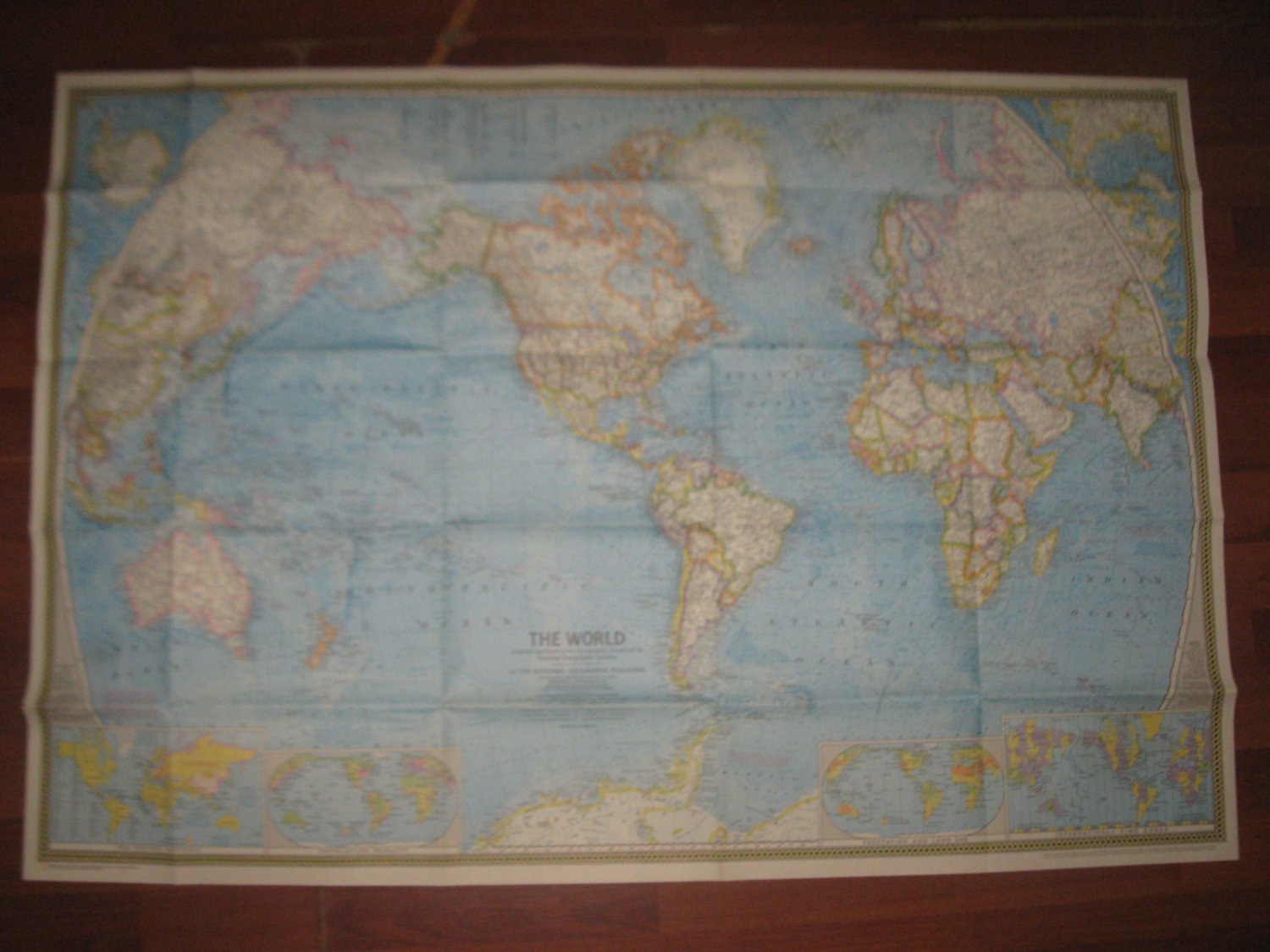 1970 Nat Geo foldout Map: The World - 49.5