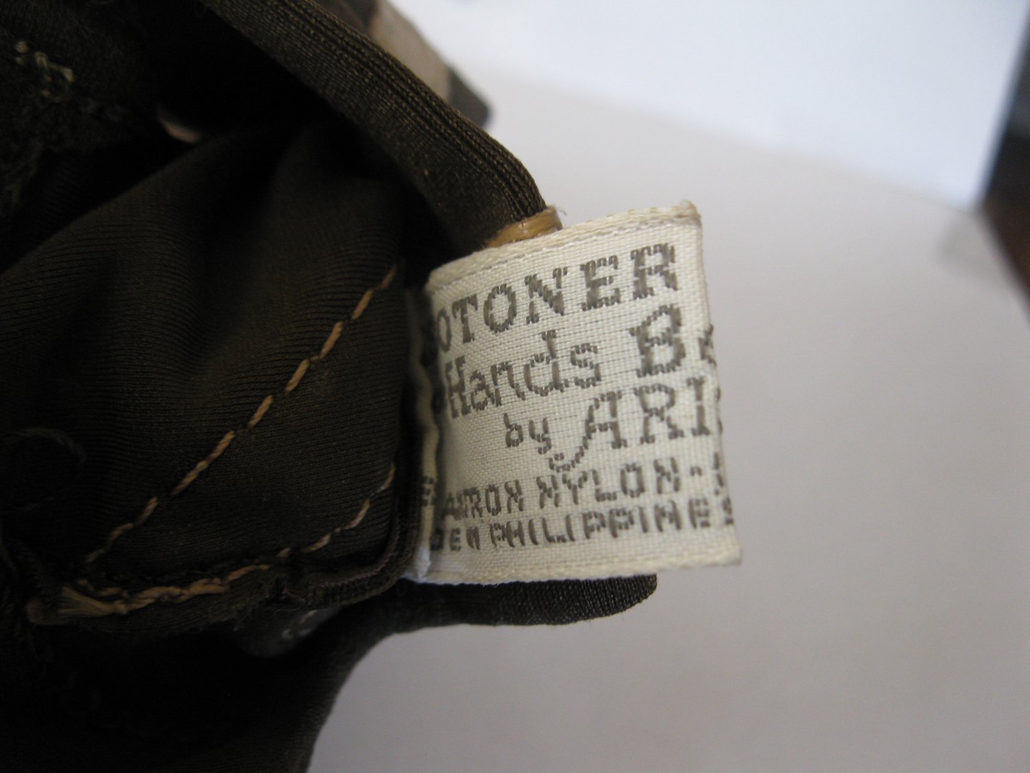 (BX-9) vintage Isotoner Gloves #11: Tan on Brown - one size fits all