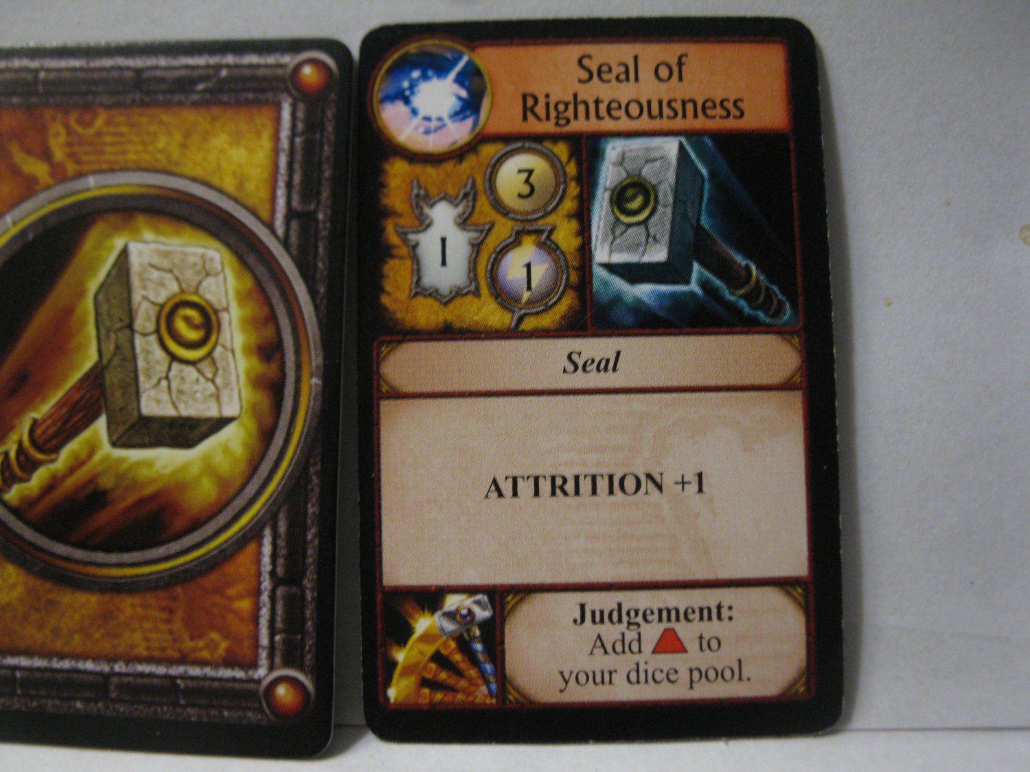 2005 World of Warcraft Board Game piece: Paladin Card - Seal of Righteousness