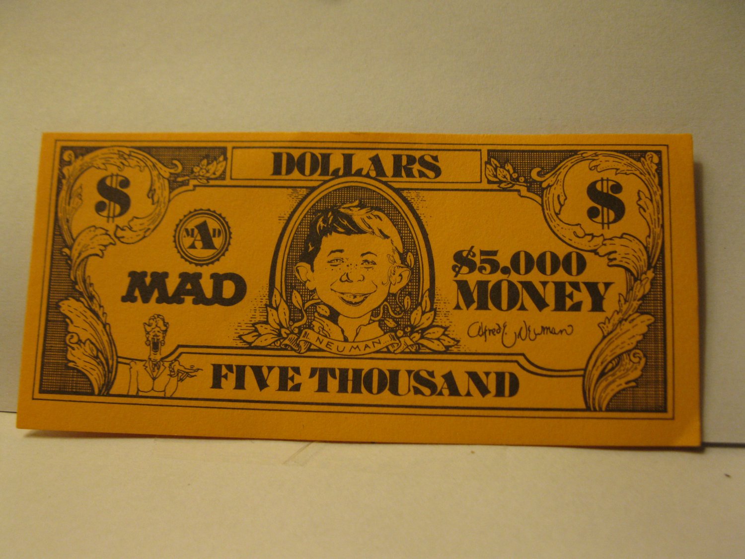 1979 MAD Magazine Board Game piece: Money - $5,000 Bill