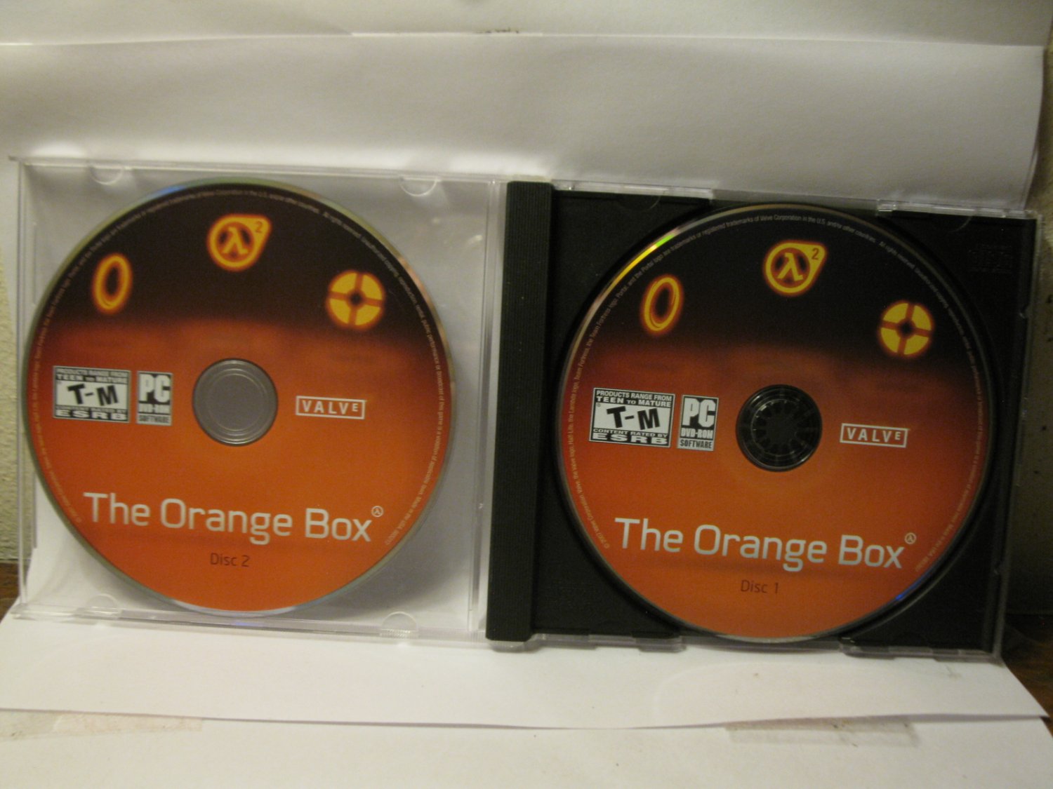 2007 PC Video Game: The Orange Box, 2 disc set