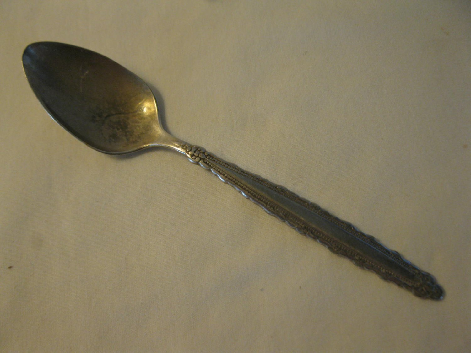 ROYAL LACE 1973 TEASPOON BY COMMUNITY 