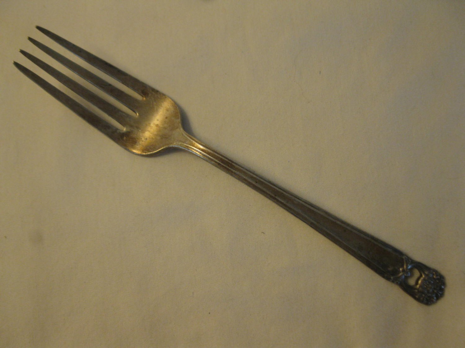 WM Rogers MFG Co. Eternally Yours Pattern Silver Plated 7.5" Table Fork