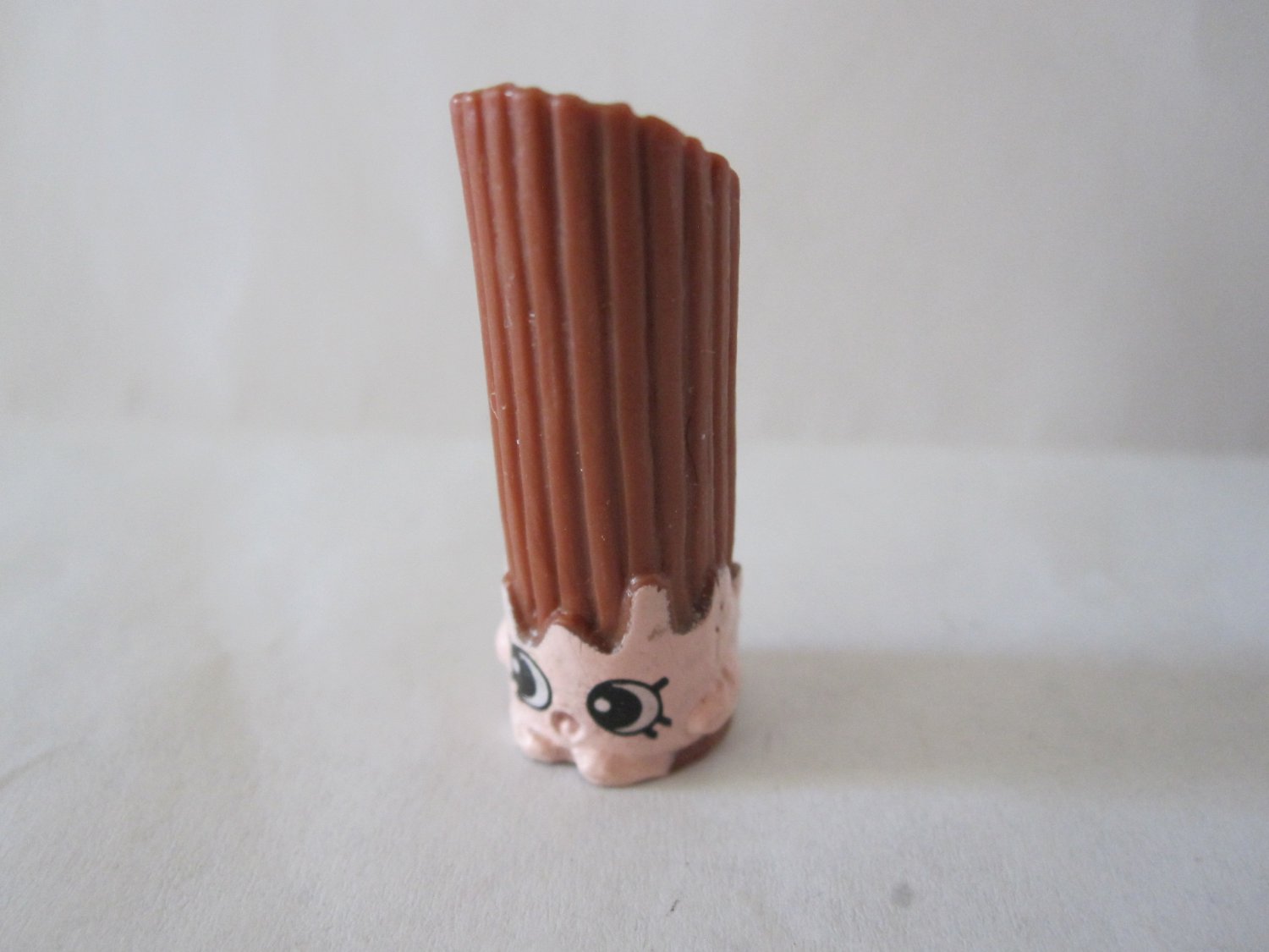 Shopkins: Season 2 figure #2-059 -brown Food Fair Cheery Churro