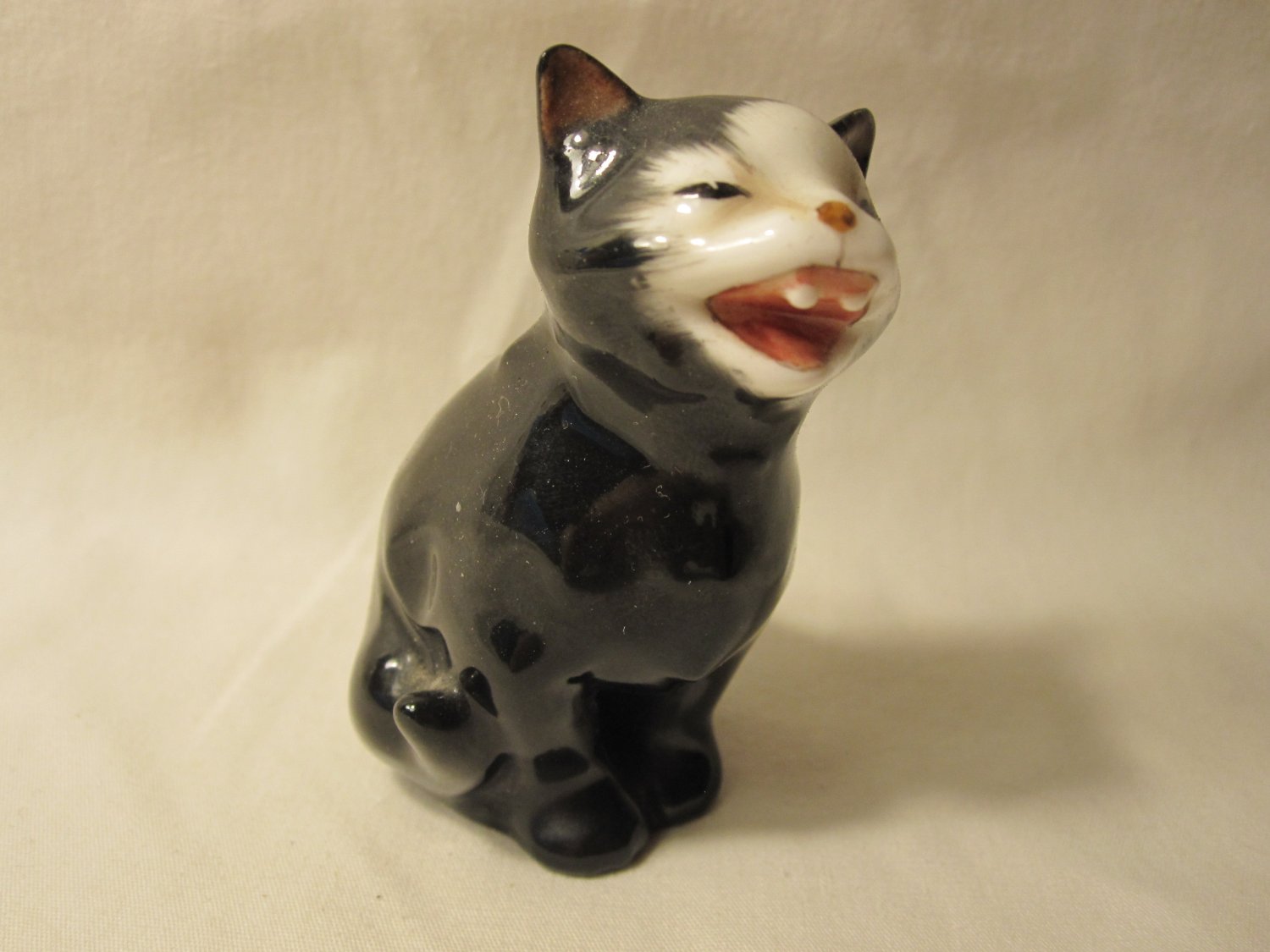 vintage 1930's Royal Doulton 2.5" Bone China figurine: "Lucky" the Black Cat, K-12