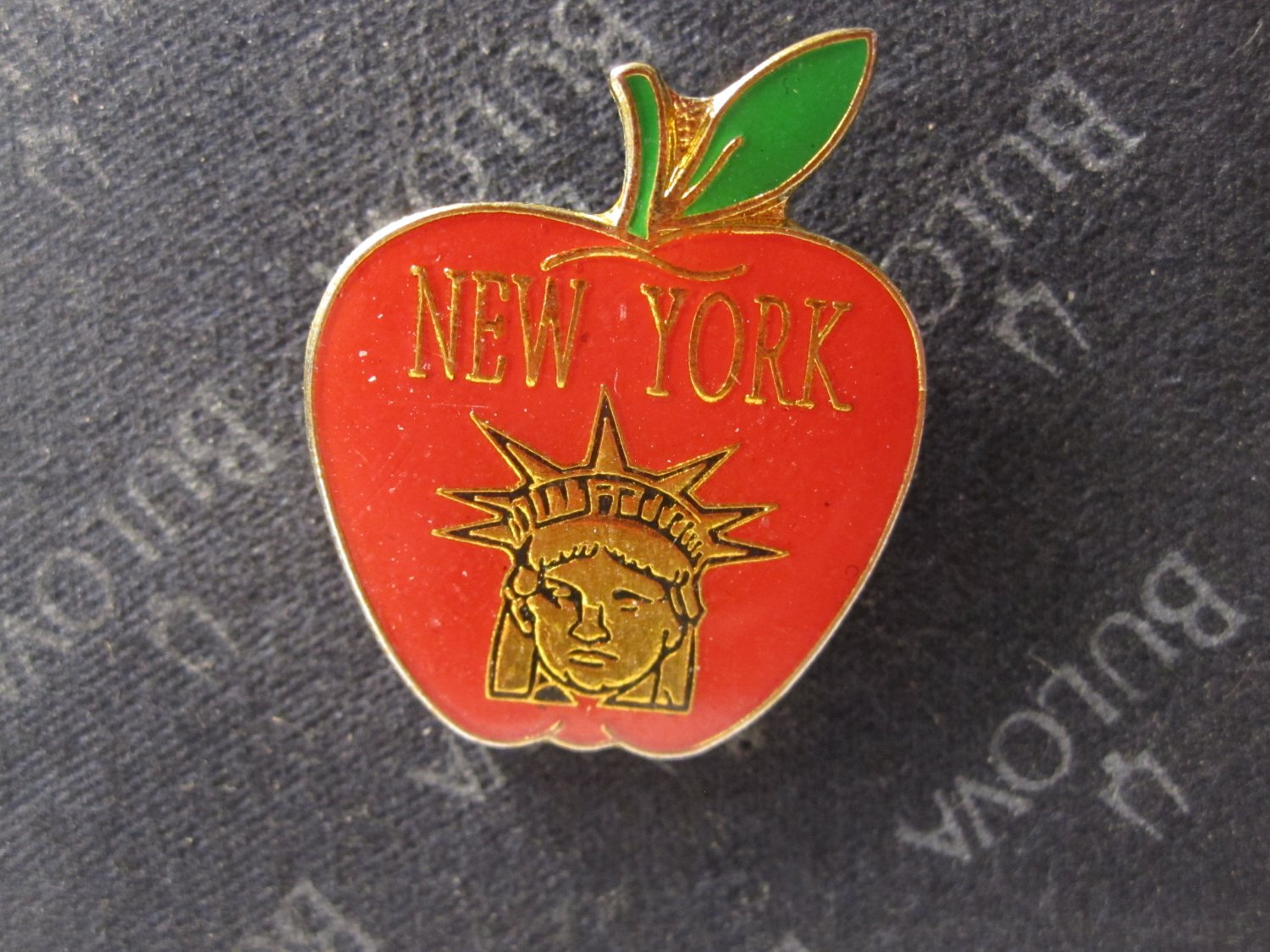 vintage enamel Lapel Pin: New York, Big Apple, Statue of Liberty Head - rare