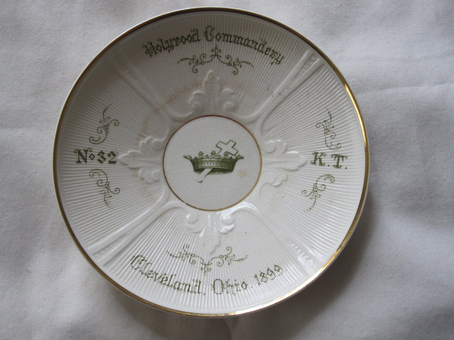 1899 Holyrod Commandery #32 K.T. , Cleveland Ohio 5" Knowles & Taylor Tea Saucer