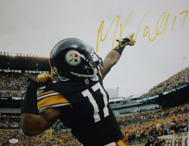 Mike Wallace Autographed 16x20 Pointing Photo- JSA Authentictaed