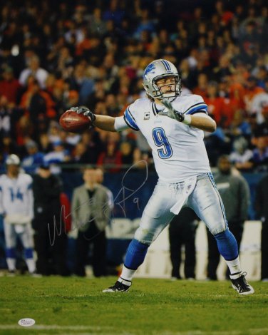 Matthew Stafford Autographed 16x20 Passing Photo- JSA Authenticated