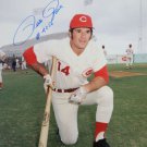 Pete Rose Autographed 16x20 Kneeling '4256' Photo- JSA Authenticated