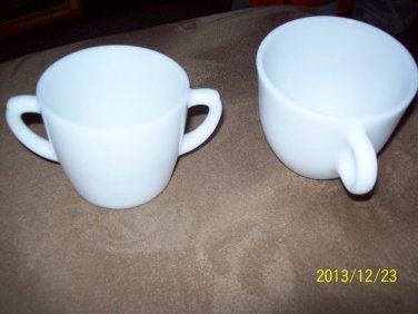 Rare Pair of Anchor Hocking Fire King White USA 10 Oz Ovenware Cup w Trigger Han