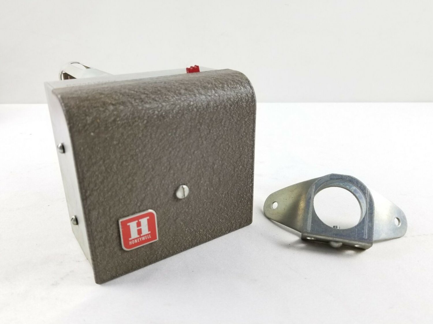 Honeywell R494A Stack Relay NOS