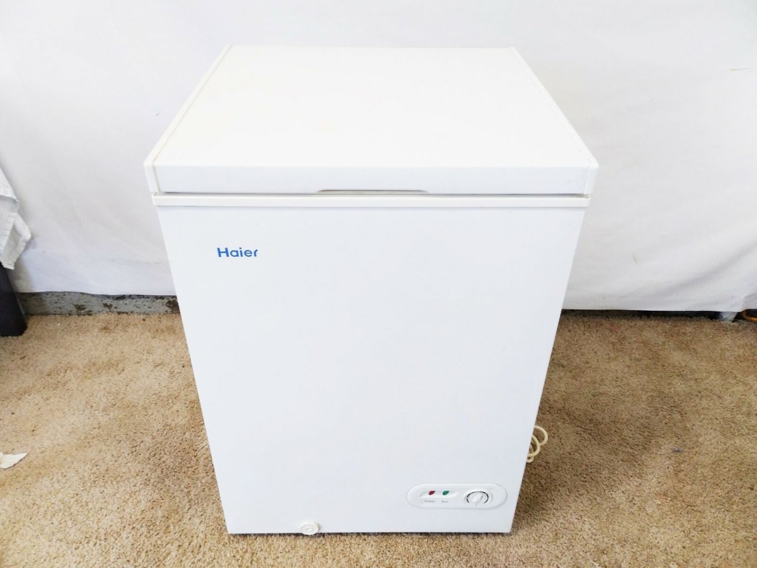 HAIER FREEZER CHEST 3.5 CU. FT. HNCM035E