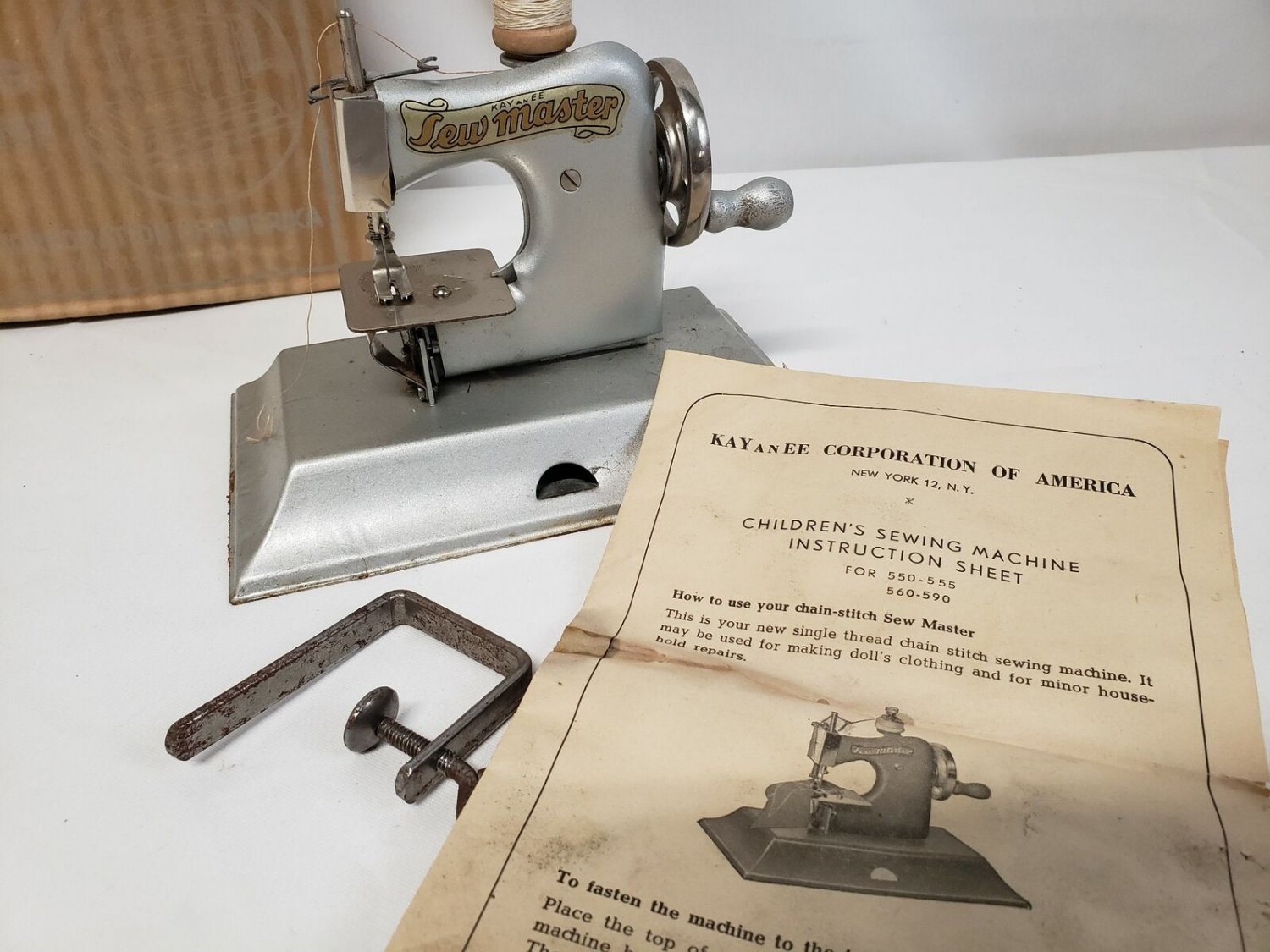 KayanEE Sew Master Sewing Machine w/ Box & Clamp