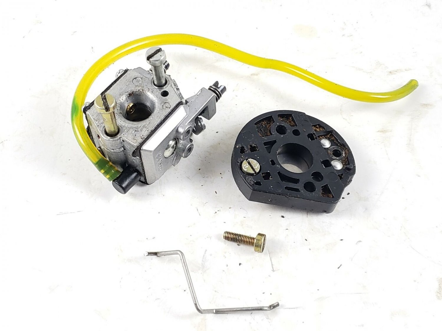 STIHL MS 250 311Y Carburetor