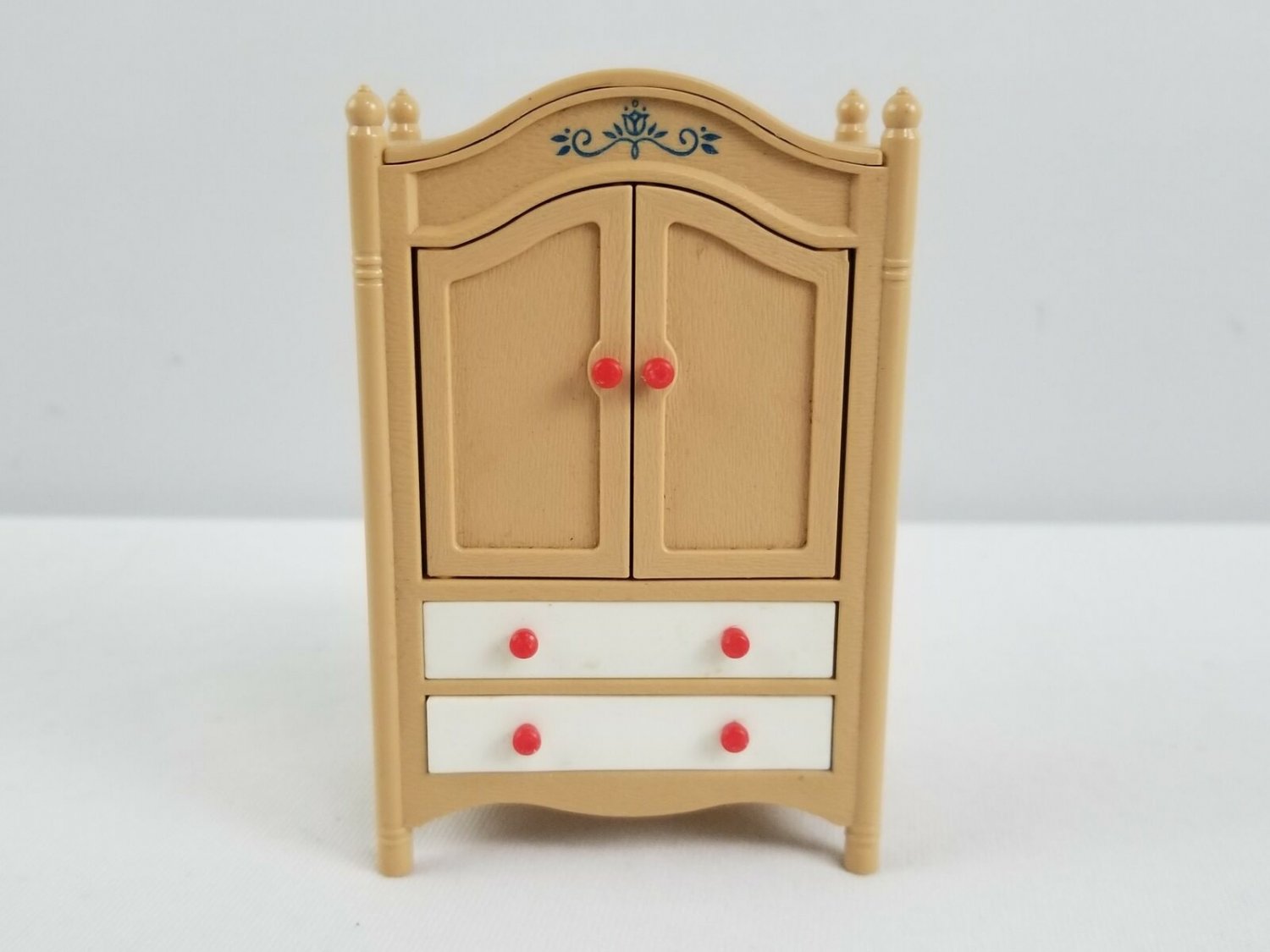 armoire dollhouse