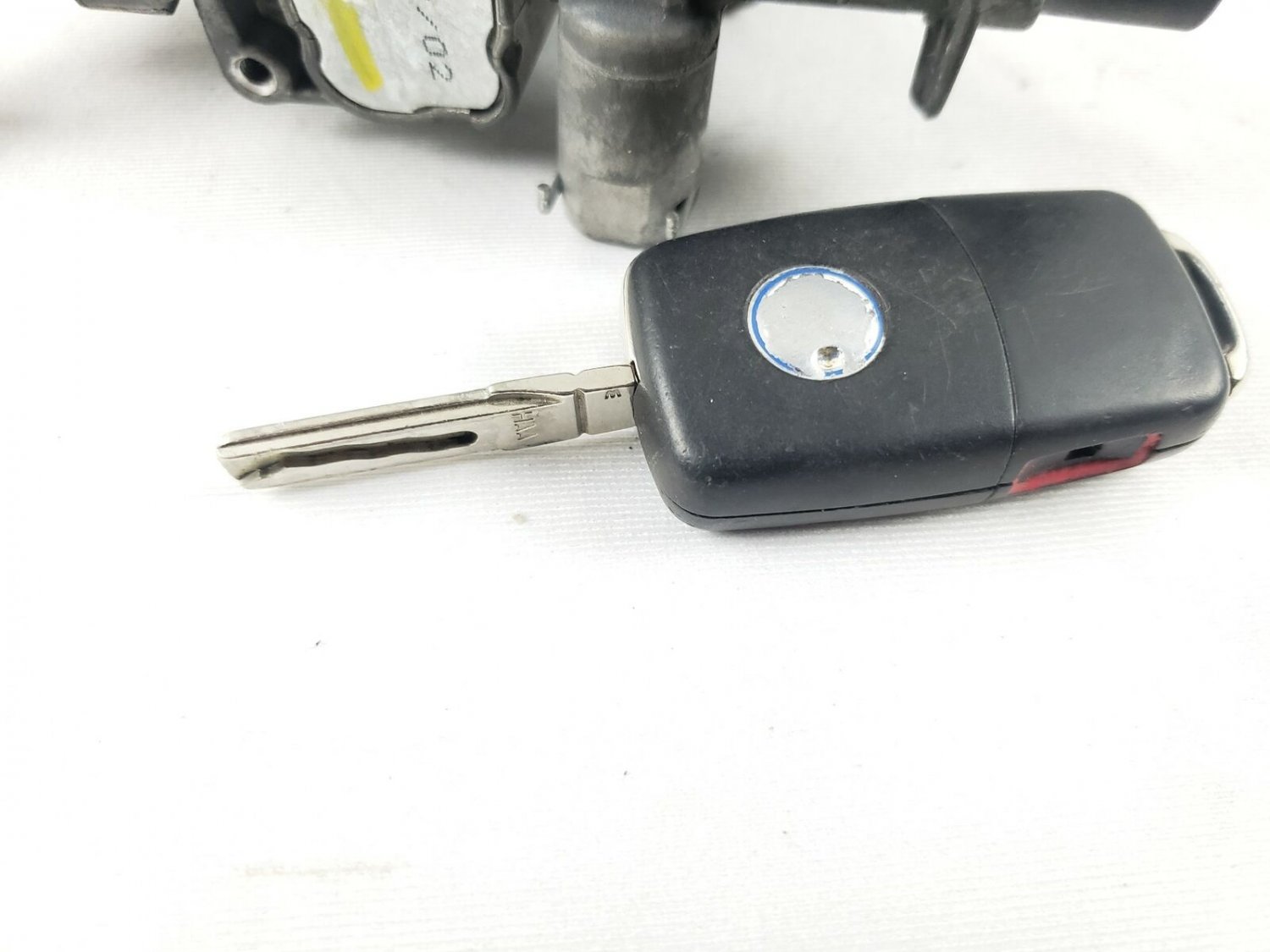 2003 VW Golf Ignition Lock Cylinder w Key