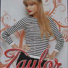 Taylor Swift - 3 POSTERS Centerfolds Lot 3043A Justin Bieber on the back