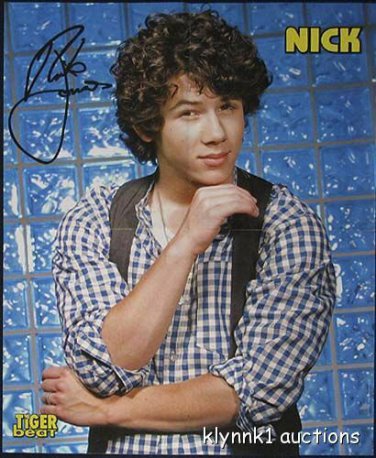 Nick Jonas Brothers - 3 Posters Centerfold Lot 2827A Demi Lovato on the back