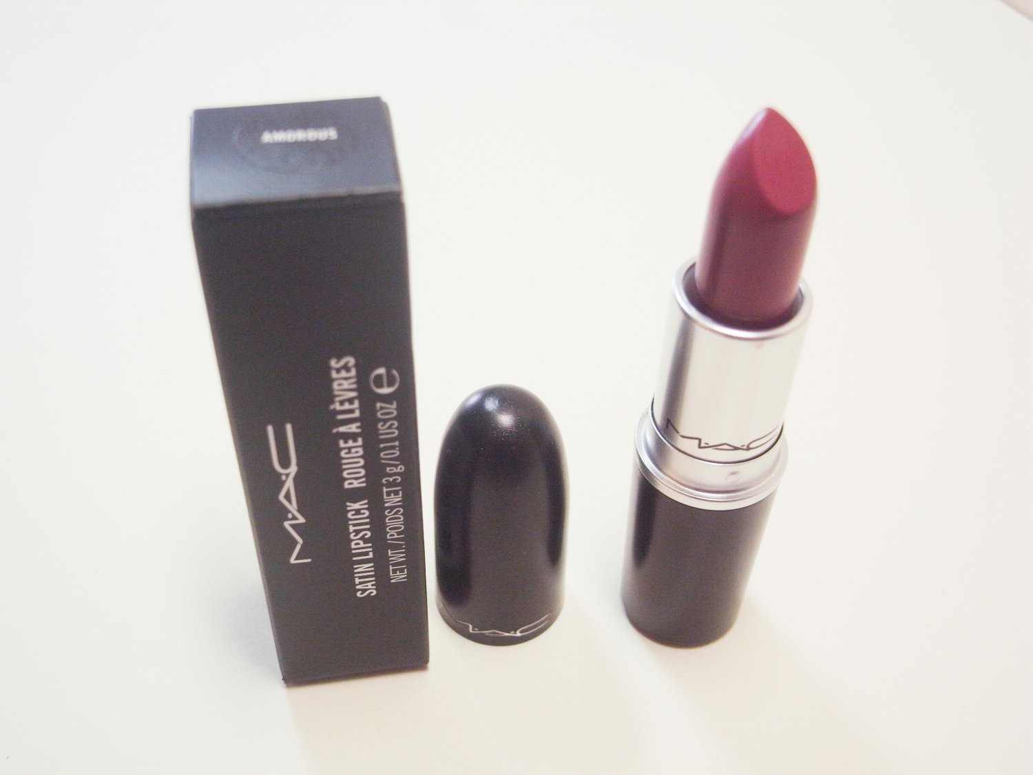 MAC Satin Lipstick Amorous (Lovestruck Cranberry)