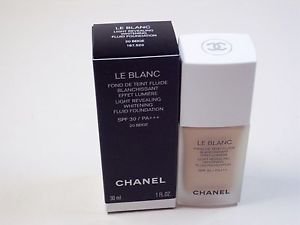 Chanel Le Blanc Light Revealing Whitening Fluid Foundation SPF30 #22 Beige Rose