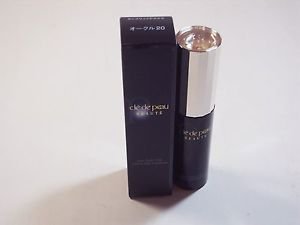 Cle de Peau Beaute Radiant Fluid Foundation SPF25 OC20 new in box