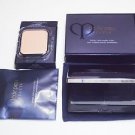 Shiseido Cle de Peau Radiant Powder Foundation O20 w/ sponge case
