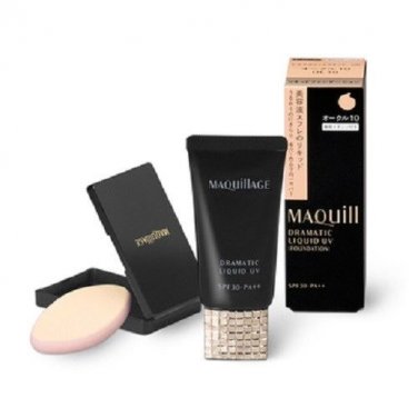Shiseido Maquillage Dramatic Liquid UV Foundation SPF30 BO20 with sponge