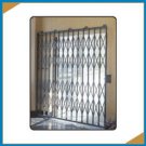 COLLAPSIBLE GATE