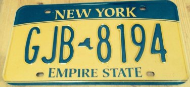 Gold Empire State license plate GJB 8194 Graphic USA NY New York City Manhattan