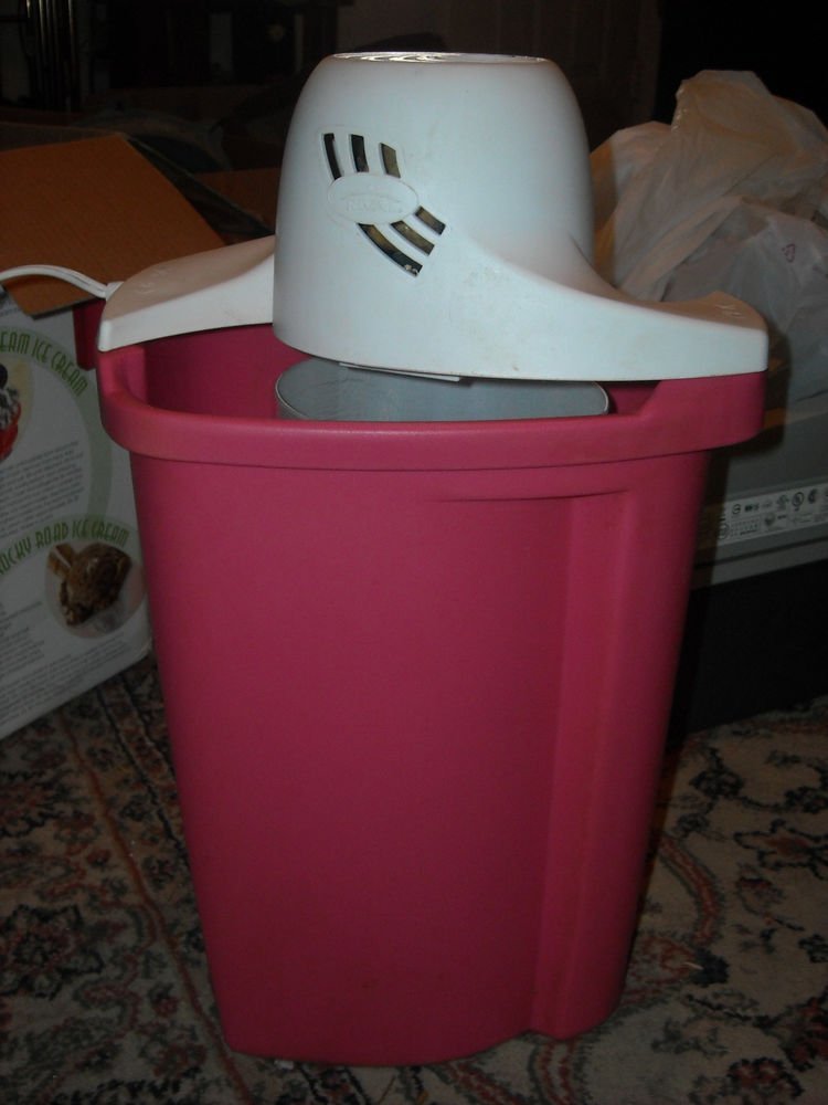 Rival Electric 6 Quart Ice Cream Maker Freezer model 8806
