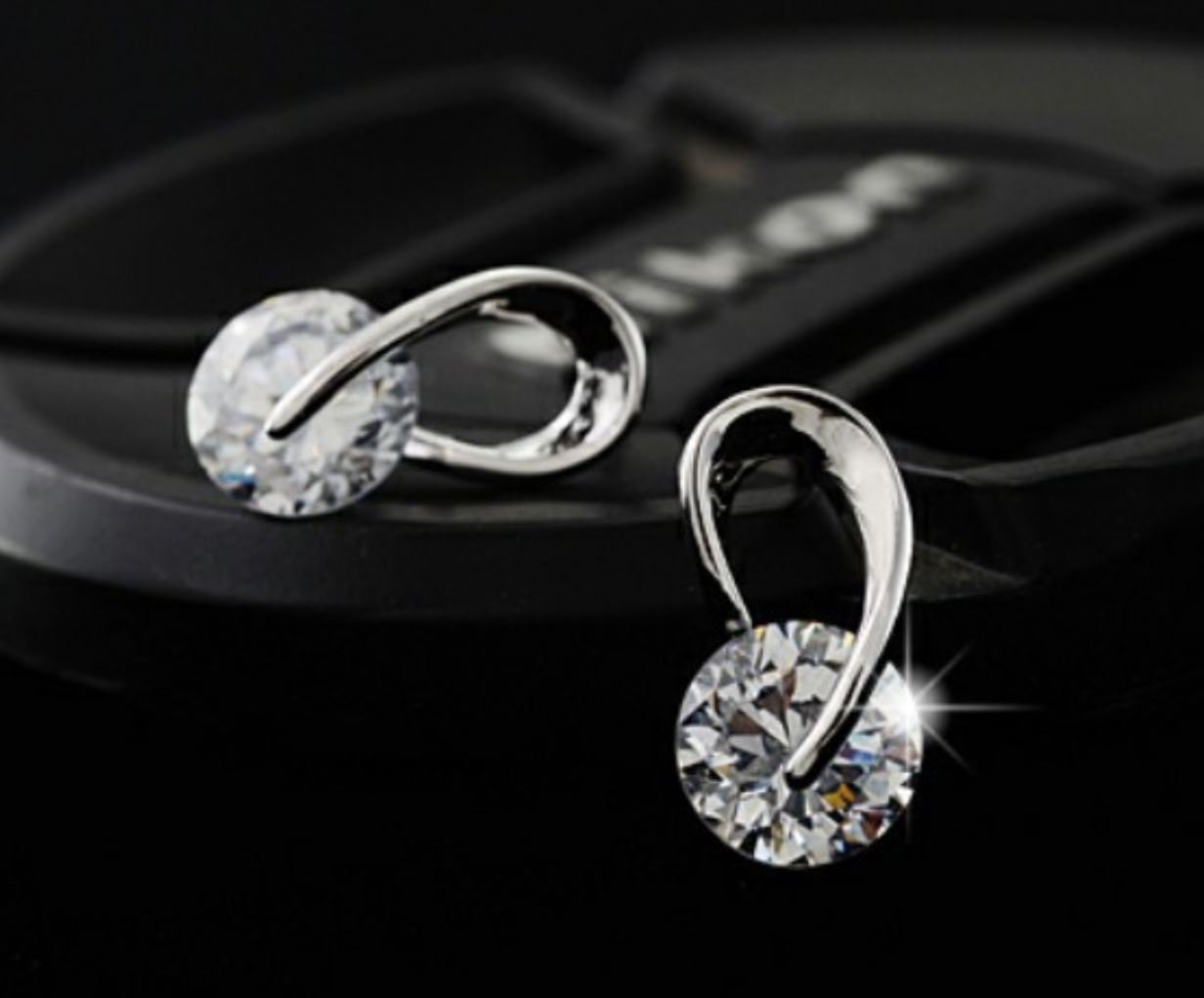 925 Sterling Silver Fashion Silver Earrings for Women Wholesale Retail Silver Silver Stud Earrings