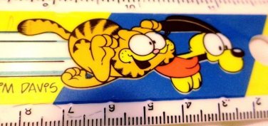 Garfield 12" Ruler Plastic Garfield Chasing Odie Empire Pencil 4418