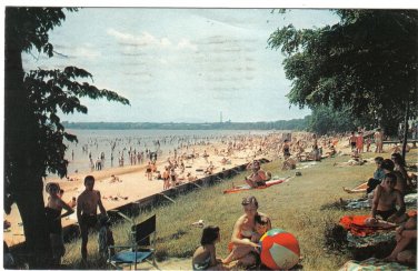 New York Postcard Plattsburgh Municipal Beach Lake Champlain